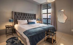 2 Sleeper Stylish Sanctuary