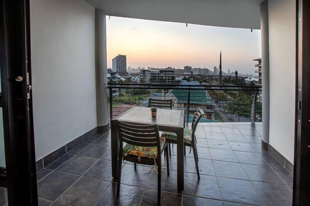 2 Sleeper Stylish Sanctuary Apartment Durban Exterior photo